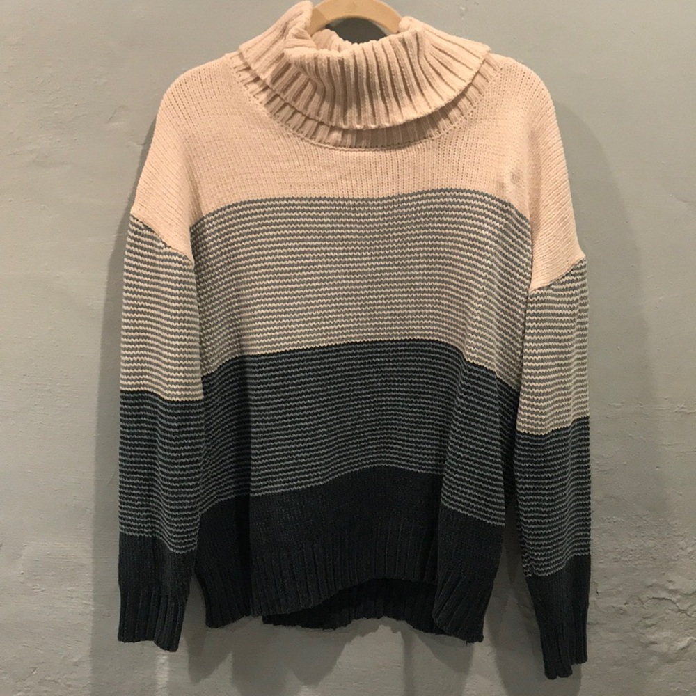 Chenille colorblock turtleneck
